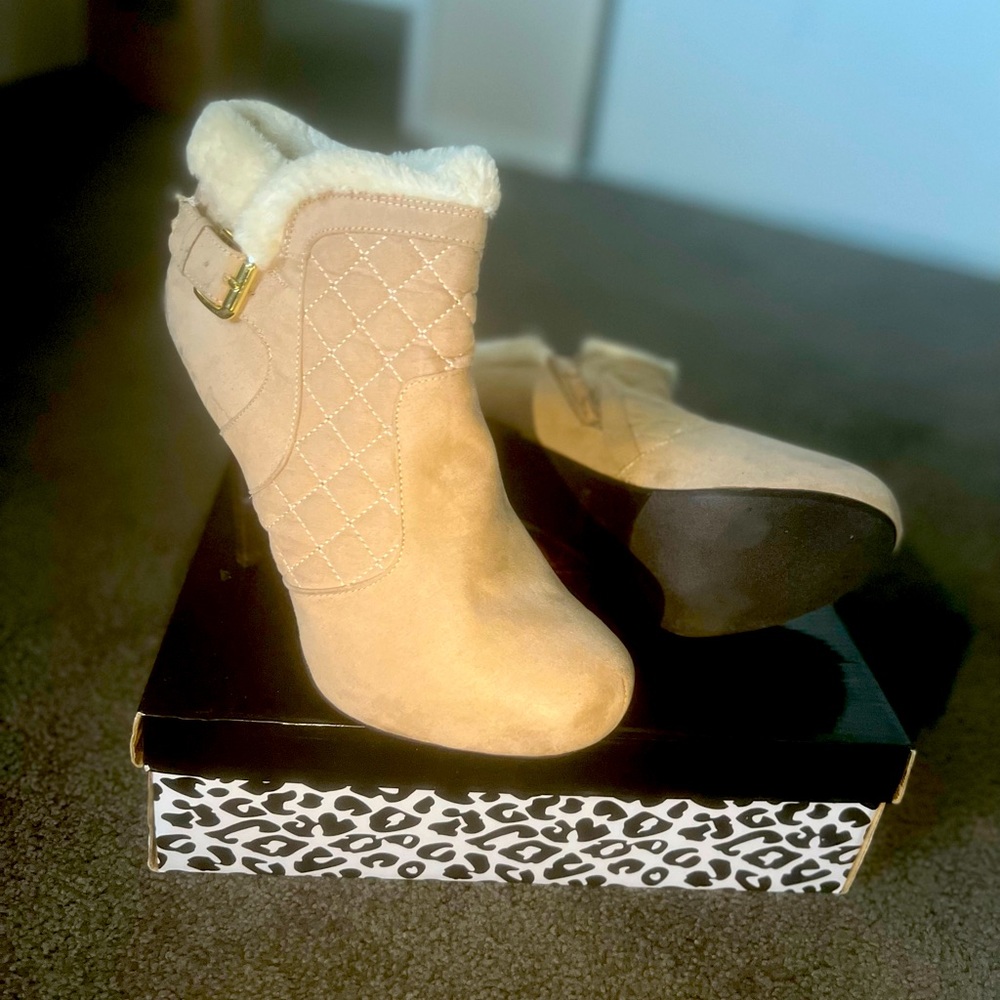 Ankle booties